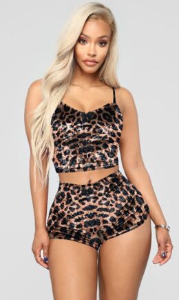 Polyester adult Fashion Sexy backless Patchwork Two Piece Suits Print Leopard Straight Sleeveless  T